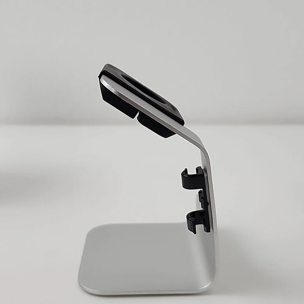 Tranesca Apple Watch Stand Silver